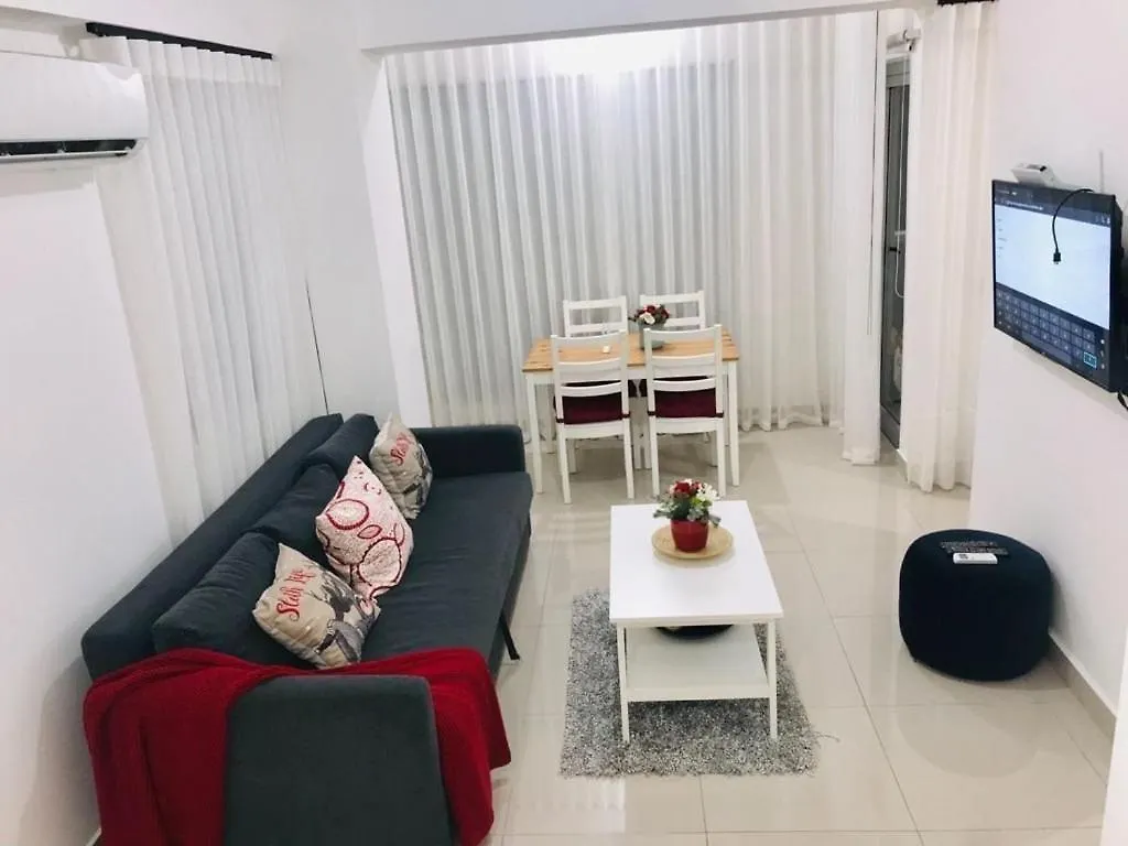 Hermoso Apartamento Cerca De La Playa, Restaurantes, Supermercados, Restaurantes, Aeropuertos, Parqueo Gratis 博卡奇卡 0*,  多米尼加共和国